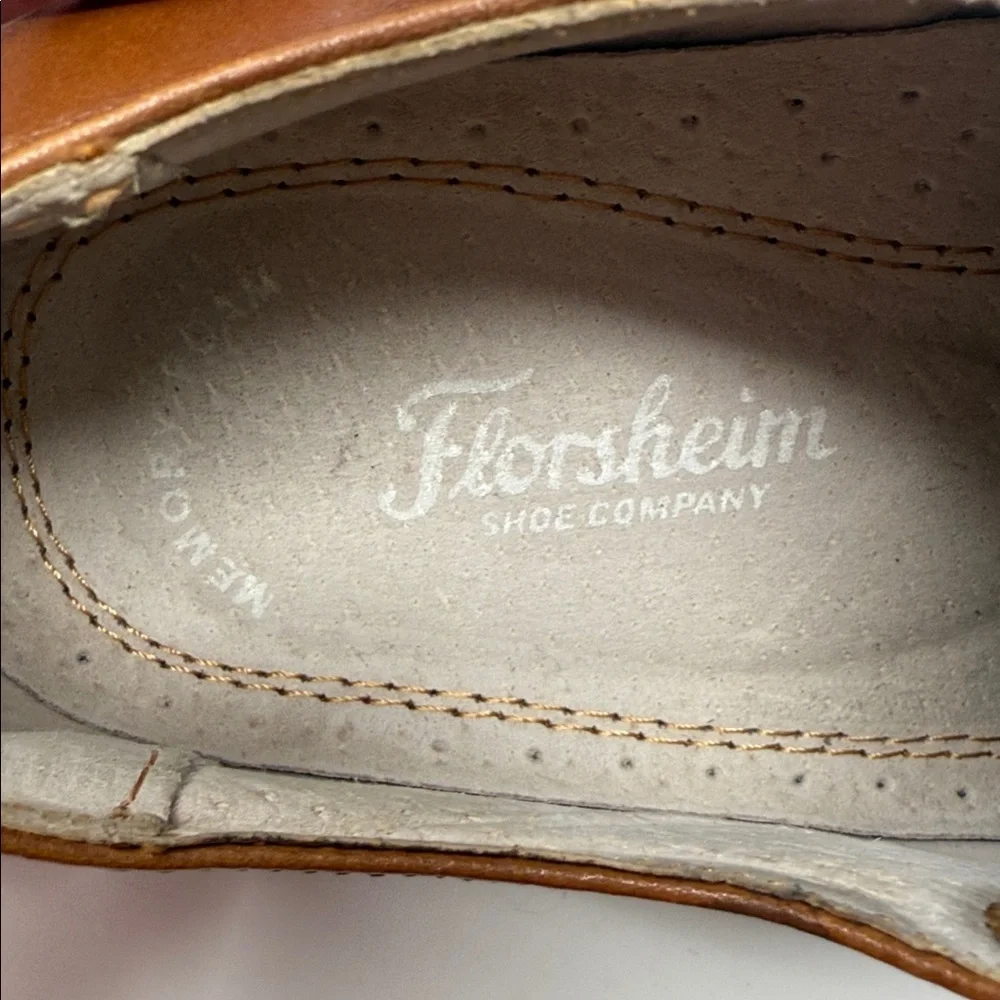 Florsheim Kids Tan Leather Dress Shoes Size 3M Sole is 9 3/4 “ long